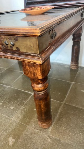 Mesita Antigua Madera Tallada Cristal