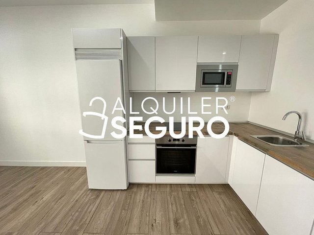 Estudio en alquiler en Pradolongo en Madrid - Imagen 5