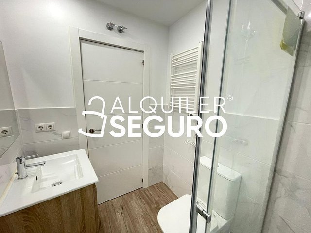 Estudio en alquiler en Pradolongo en Madrid - Imagen 14