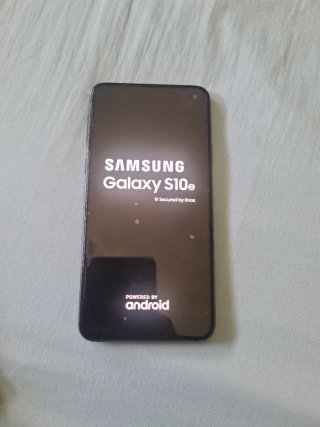 SAMSUNG GALAXY S10e Negro