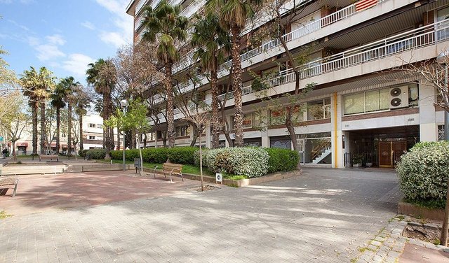 Oficina en alquiler en Les Corts en Barcelona - Imagen 2