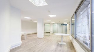 Oficina en alquiler en Les Corts en Barcelona - Imagen 24