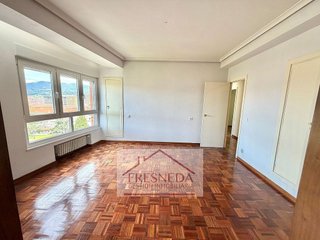 Piso en alquiler en Montecerrao en Oviedo