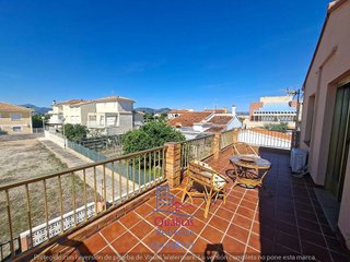 Chalet en alquiler en Oliva Playa en Oliva