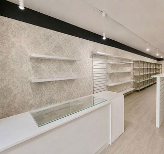 Local comercial en venta en Puerto Marina en Benalmádena