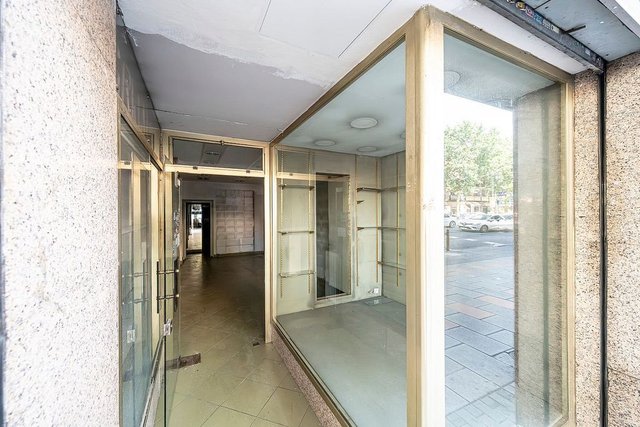 Local comercial en alquiler en Bellas Vistas en Madrid - Imagen 4