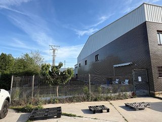 Nave industrial en venta en Laguna de Duero