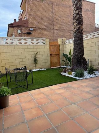 Chalet en alquiler en Cabo de las Huertas en Alicante
