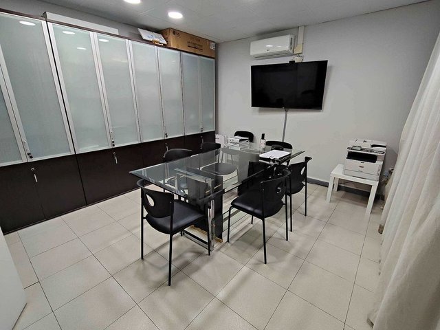 Local comercial en alquiler en Almagro en Madrid - Imagen 7