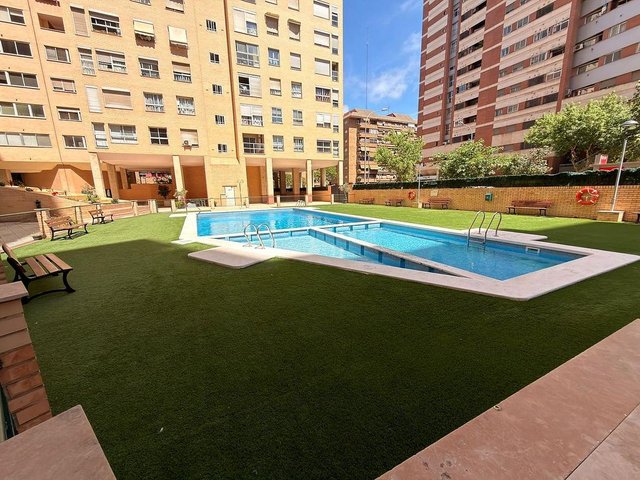 Piso en alquiler en Ciutat de les Arts i les Ciències en Valencia - Imagen 2