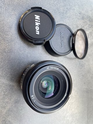 Objetivo Nikon AF Nikkor 28mm 1:2.8
