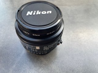 Objetivo Nikon AF Nikkor 28mm 1:2.8