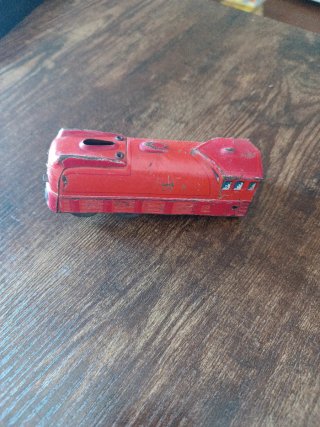 Treno giocattolo vintage rosso