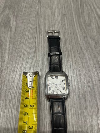 Reloj Guess Correa Negra y Caja Plateada Hombre