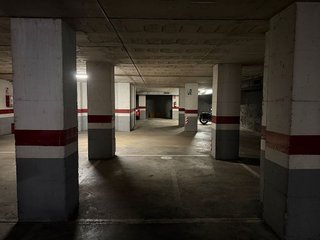 Garaje en venta en Eixample Nord – La Devesa en Girona