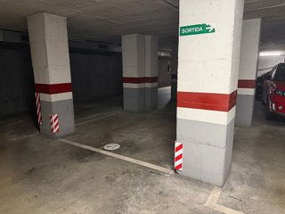 Garaje en venta en Eixample Nord – La Devesa en Girona