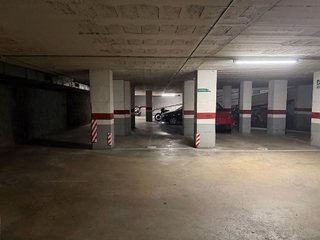 Garaje en venta en Eixample Nord – La Devesa en Girona