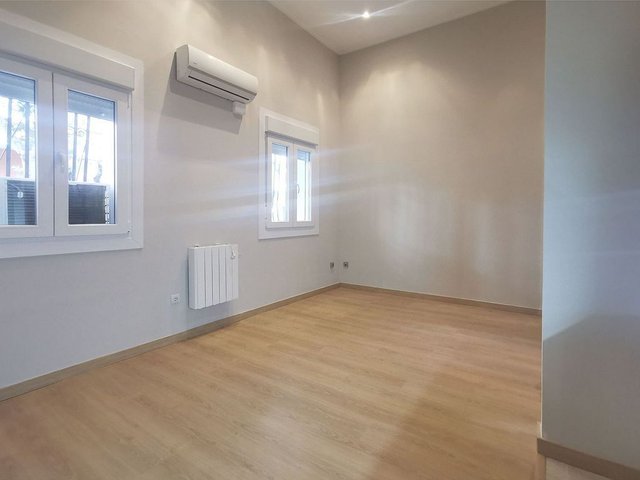 Piso en alquiler en El Baix Guinardó en Barcelona - Imagen 3
