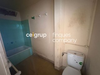 Local comercial en venta en Cassà de la Selva