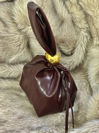 Bolso de mano cuero sintético marrón