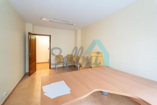 Oficina en venta en Zona Teatro Campoamor en Oviedo