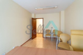 Oficina en venta en Zona Teatro Campoamor en Oviedo
