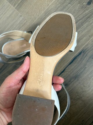 Sandalias Clarks Beige/Plata Mujer