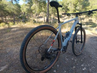 Bicicleta CUBE REACTION PRO C62