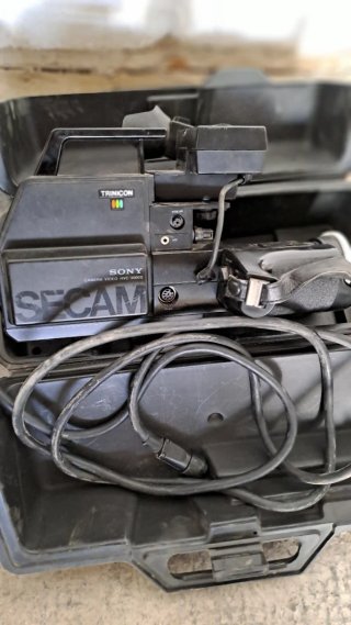 Cámara de vídeo Sony TRINICON HVG-3000B