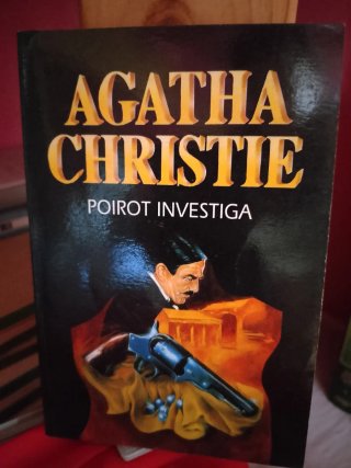 Libro "Poirot Investiga" de Agatha Christie