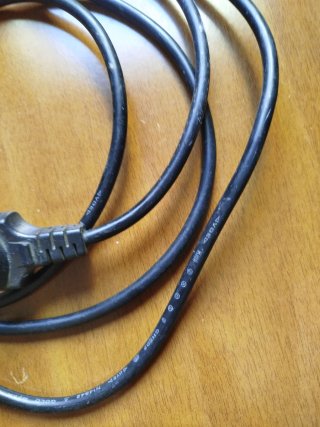 Cable de alimentación negro