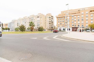 Local comercial en venta en San José - Los Metales en Sagunto