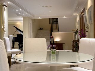 Chalet en alquiler en Elviria en Marbella