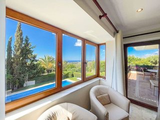 Chalet en alquiler en Elviria en Marbella