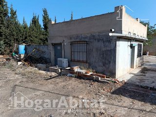 Chalet en venta en Urbanizaciones en Llíria