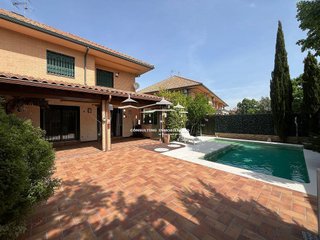 Casa pareada en alquiler en Casco Urbano en Villaviciosa de Odón