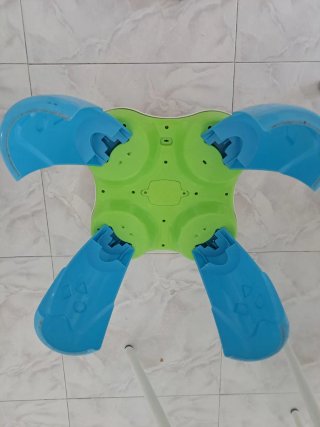 Mesa de juegos infantil