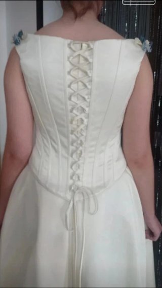 Vestido de Novia Blanco con Flores