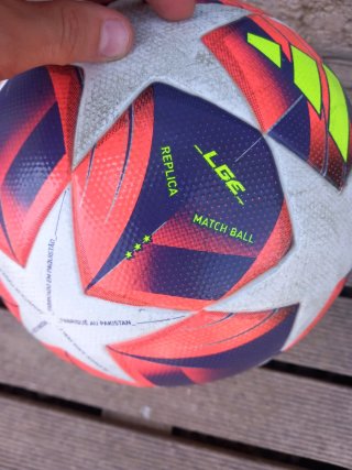 Balón UEFA Women's Champions League