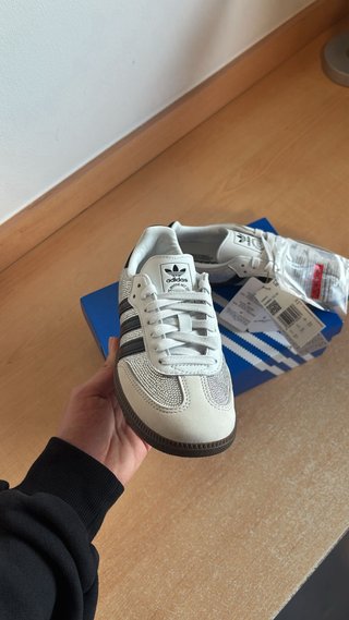 Adidas Samba Plata y Blanco Mujer