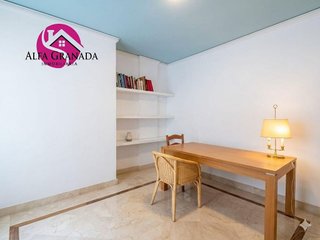 Piso en alquiler en Centro - Sagrario en Granada