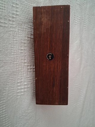 Porta cartas de madera con estrellas