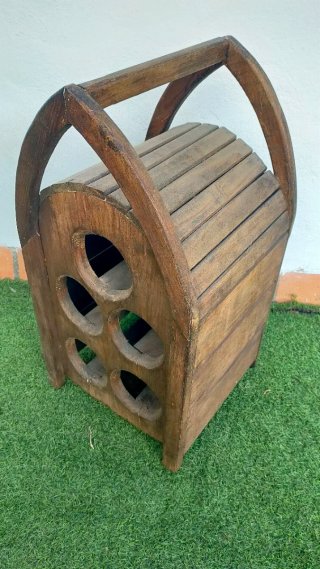 Cantinetta in legno rustica