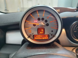 MINI Cooper D