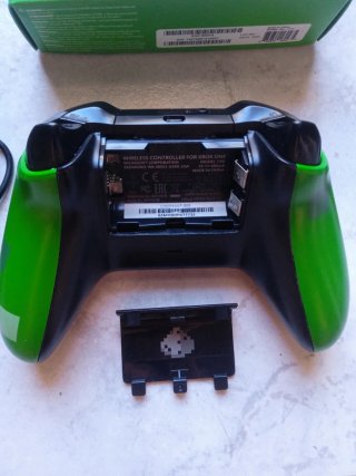 Controller Xbox One Minecraft + Kit di Ricarica
