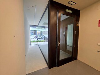 Local comercial en alquiler en Monte Alto - Zalaeta - Atocha en Coruña (A)
