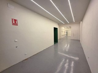 Local comercial en alquiler en Monte Alto - Zalaeta - Atocha en Coruña (A)