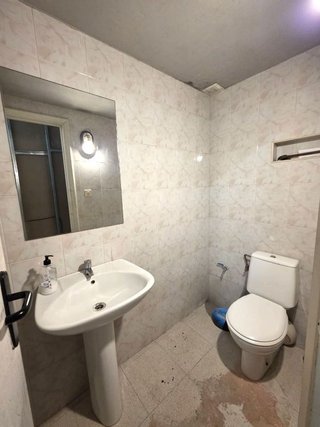 Local comercial en alquiler en Monte Alto - Zalaeta - Atocha en Coruña (A)