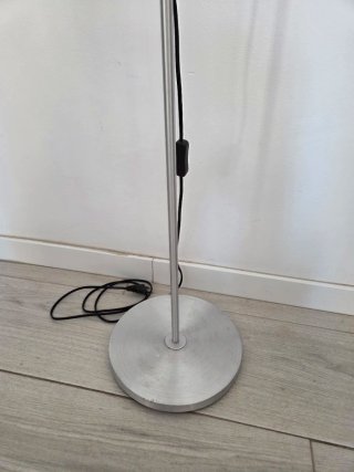 Lámpara de pie IKEA aluminio