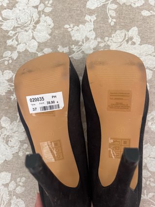 Zapatos de tacón negros MTNG